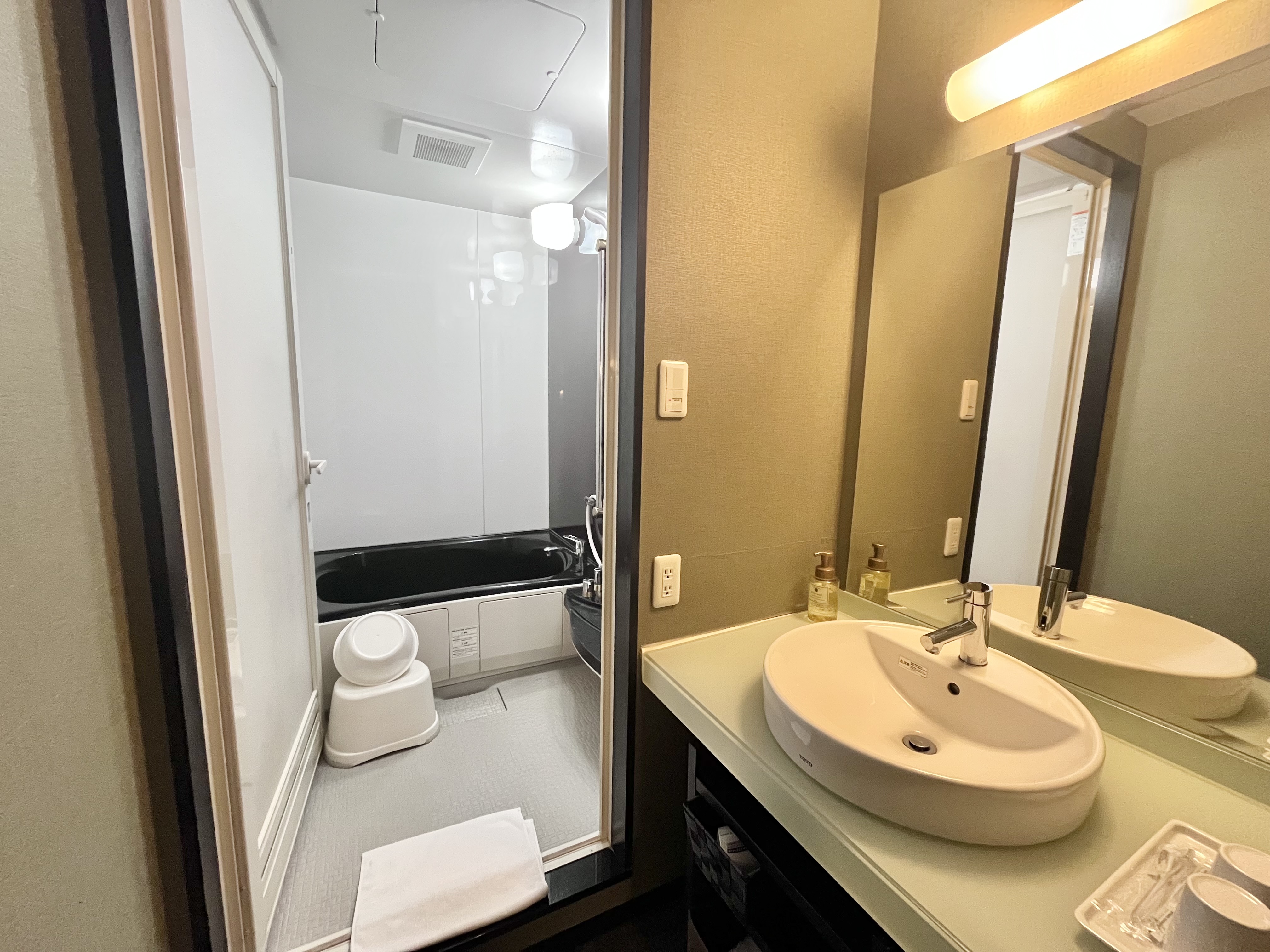 プレミアムツインルーム　洗面所