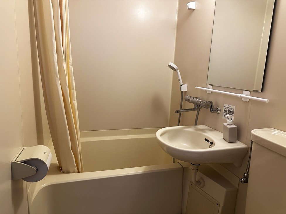 【一本のえんぴつ｜機能室】機能と自由が主役のコンパクト素泊まりプラン