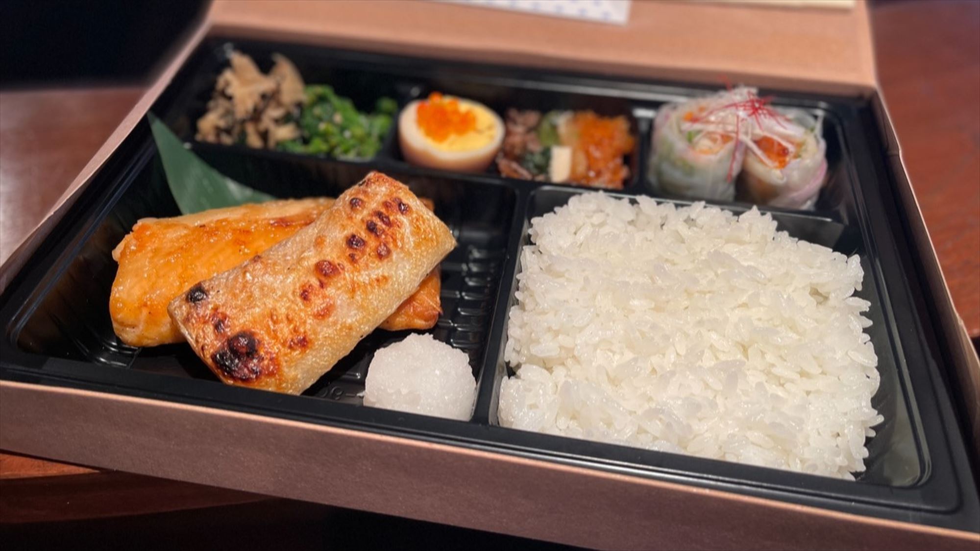 【朝夕２食セット】夕食に弁当を！『串家』のお魚弁当セット/人☆天然温泉＆朝食付