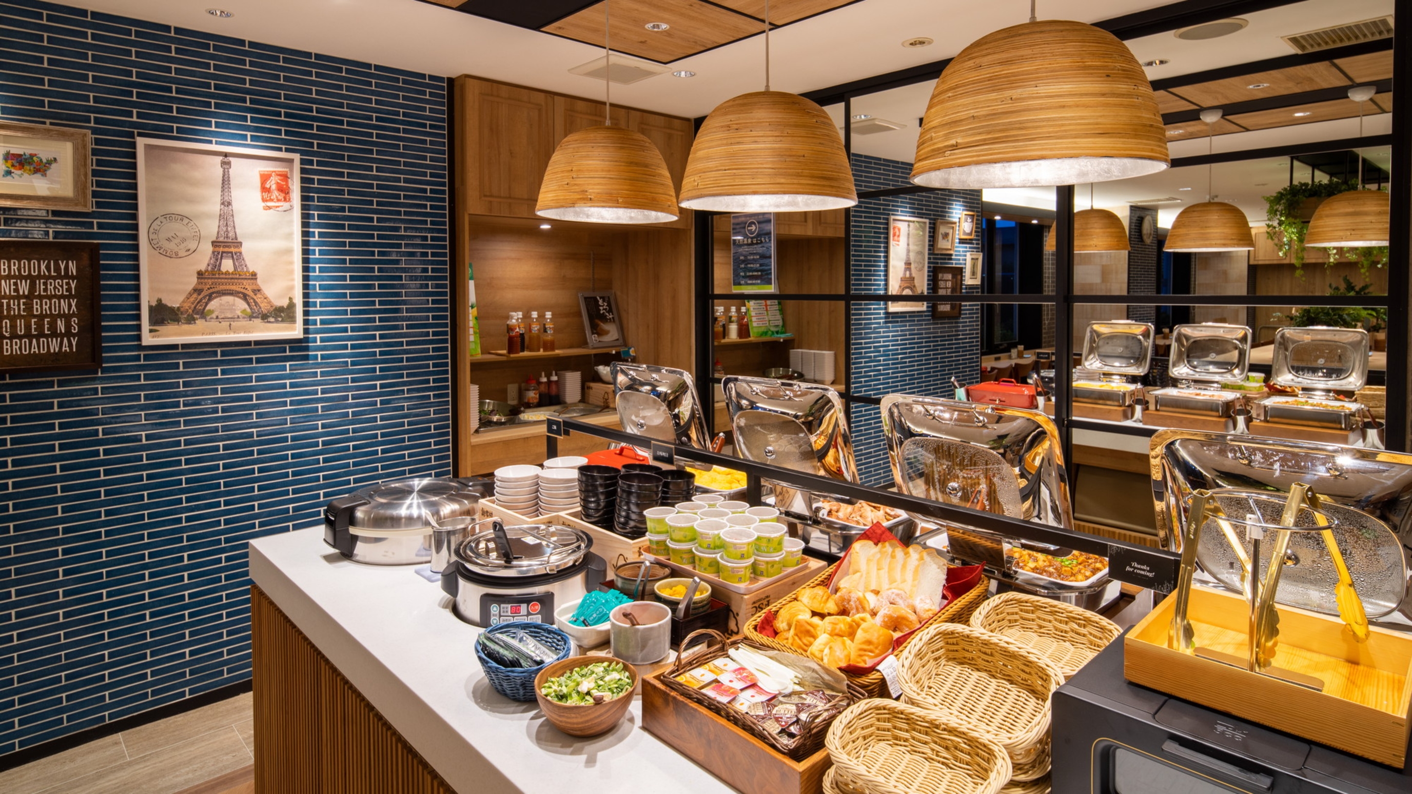 朝食時間（月～土）6:30～8:30（日・祝） 6:30～9:00　和洋ビュッフェ