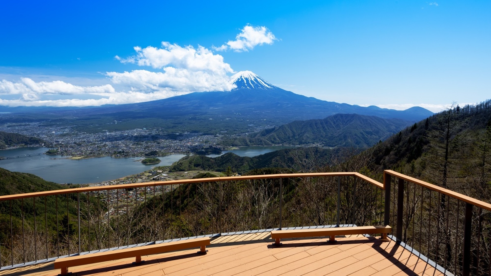 【シャトルバス割引券付】富士山絶景「FUJIYAMAツインテラス」への往復バス割引券付き＜1泊2食＞