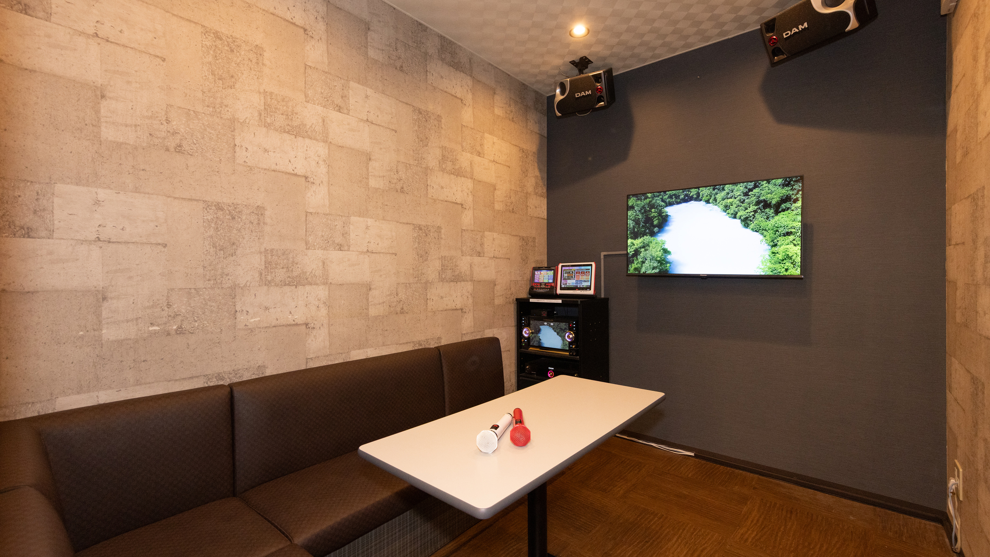 貸切カラオケ【予約制】