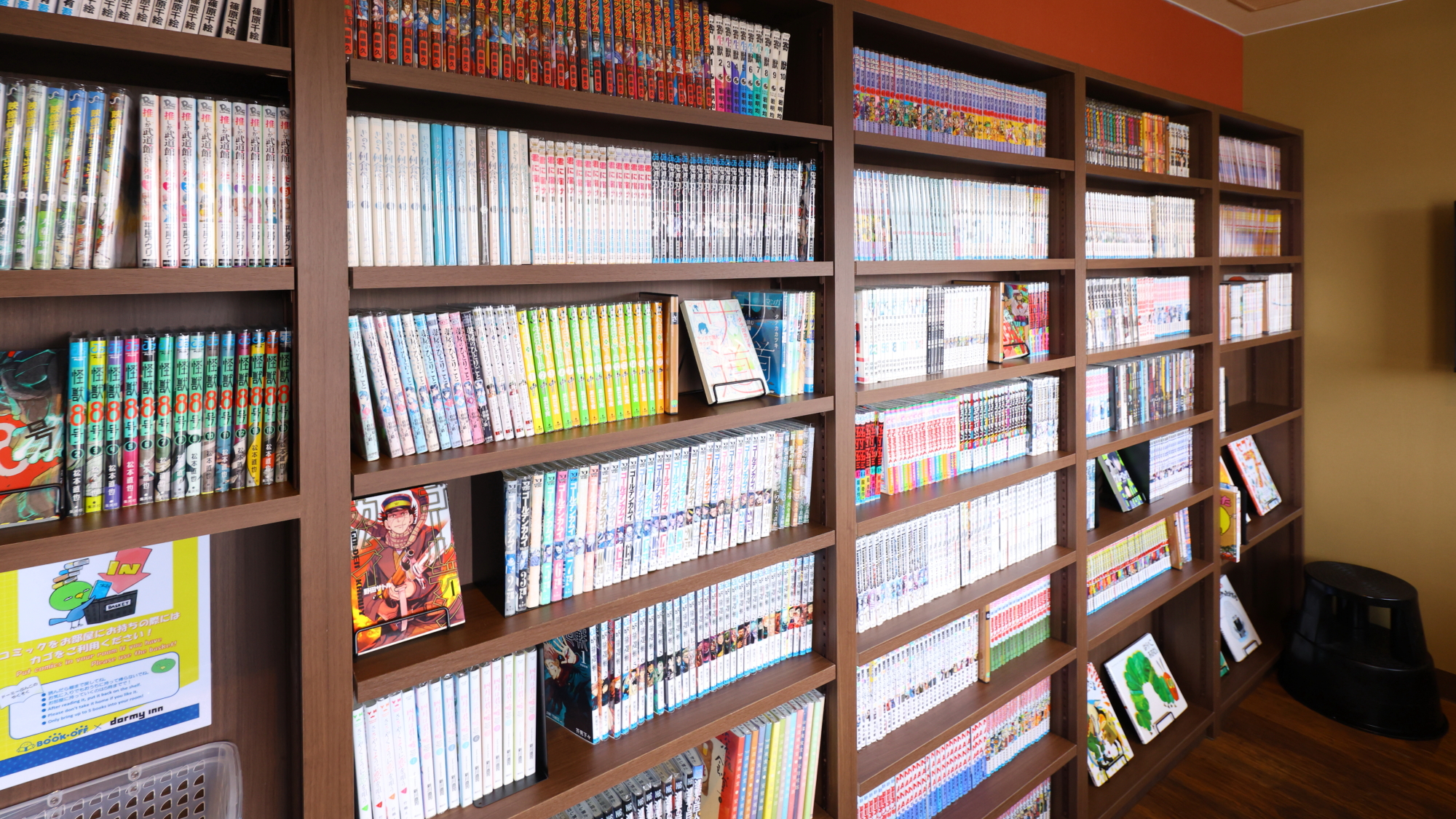 ◆ドーミー文庫◆9F湯上り処に話題のマンガなど多彩なラインナップでご用意しております！