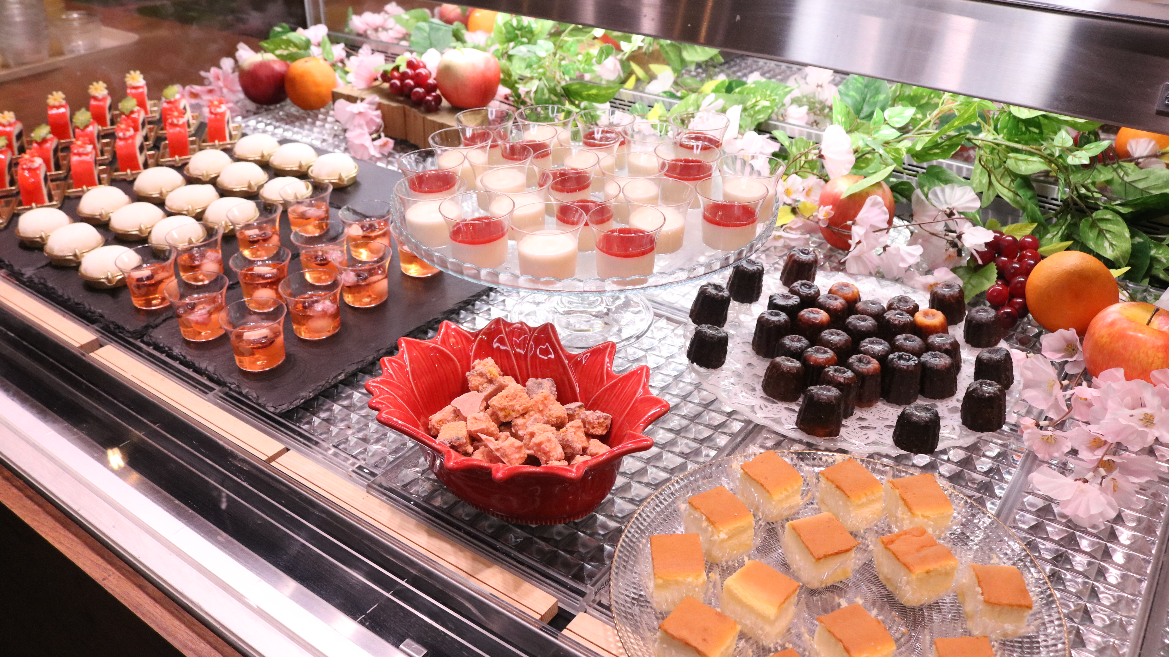 【夕食ビュッフェ】スイーツコーナー