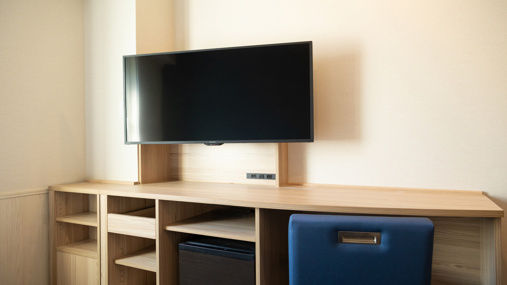 客室内には42インチのテレビがございます。