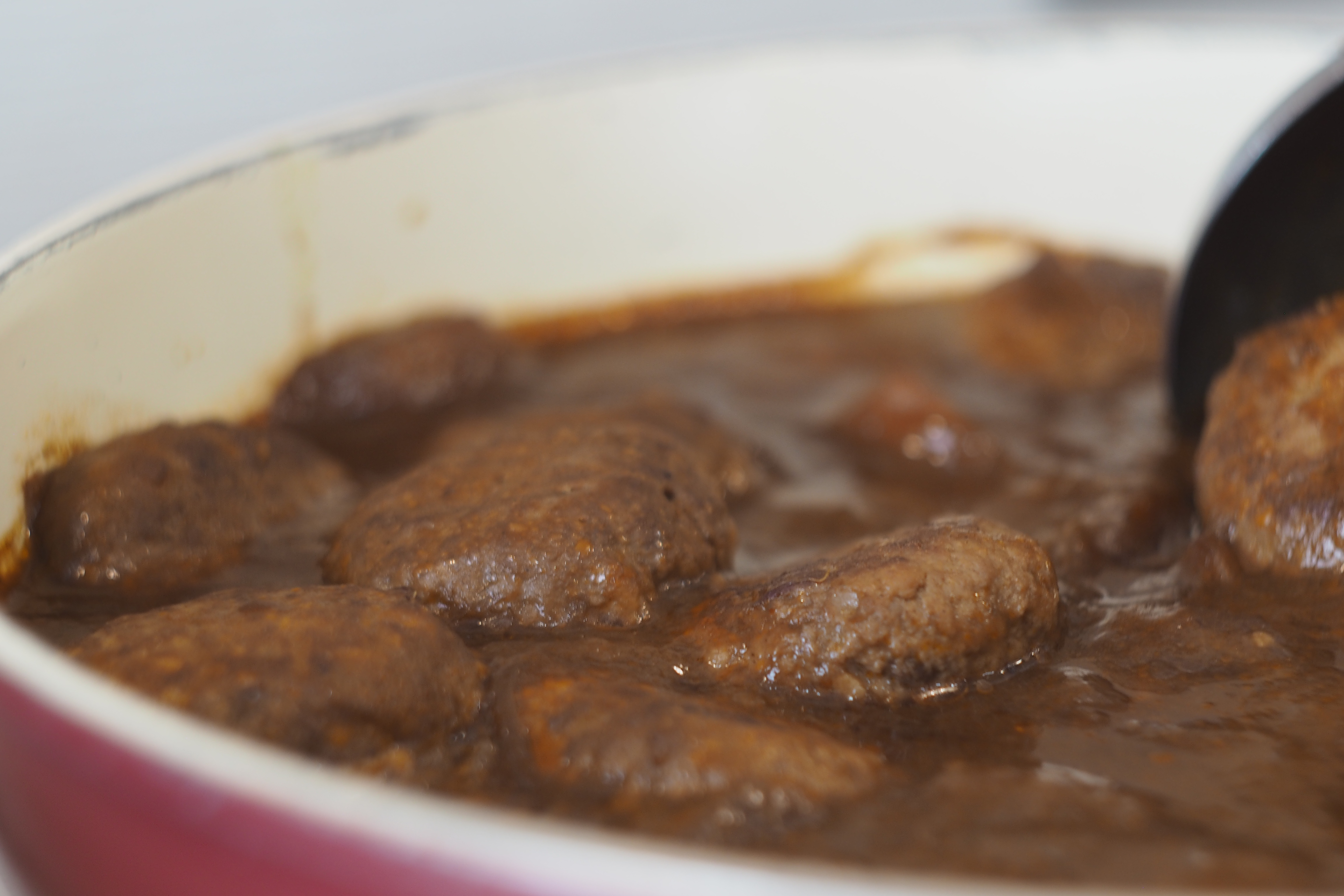 煮込みハンバーグチーズ入り