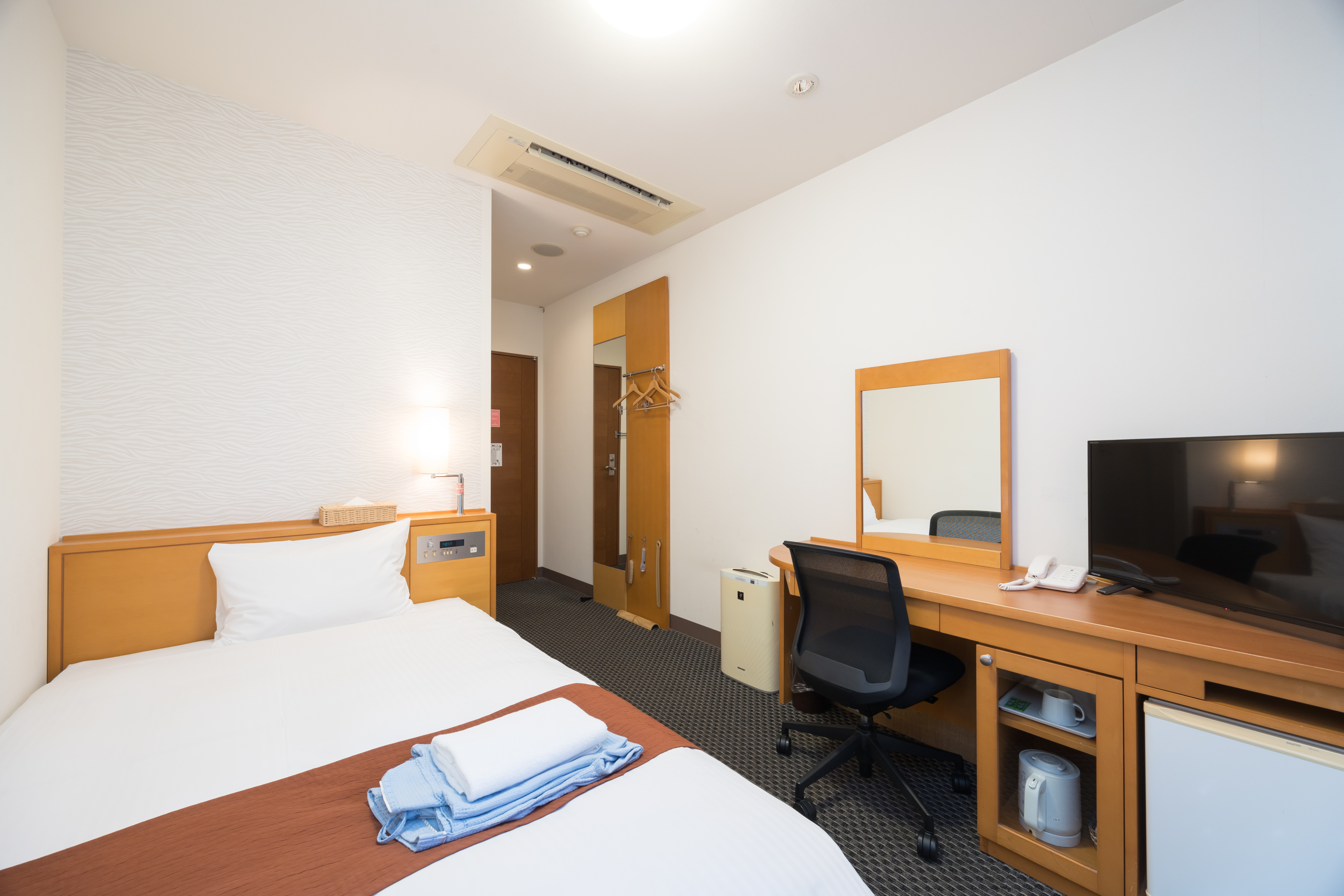 デラックスセミダブル