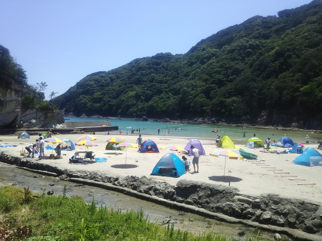 徒歩でもいける！鍋田浜海水浴場へ行こう！1泊2食付きバイキング
