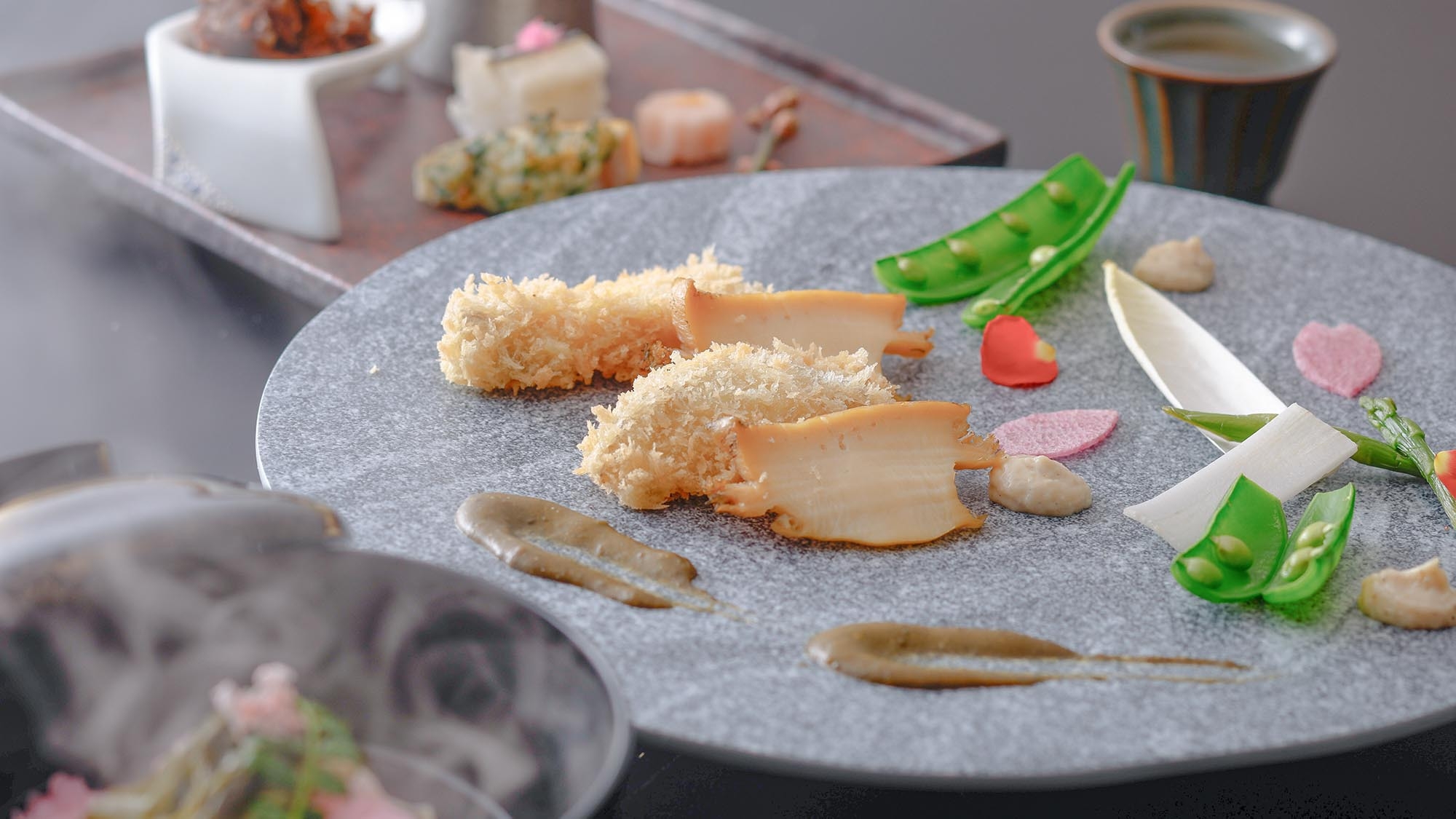 【LUXDAYSセール】≪優雅≫ 料理長厳選の一品と旬食材を愉しむ●Yuga 厳選一品付［2HM］