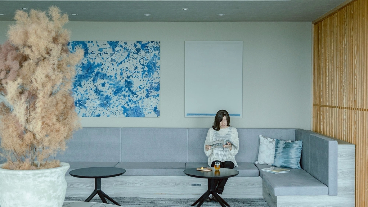 【3周年｜ラウンジテラス碧-AO-】海と夕日のシーズン到来。美景・美湯・美食が紡ぐ旅ひより［0HX］