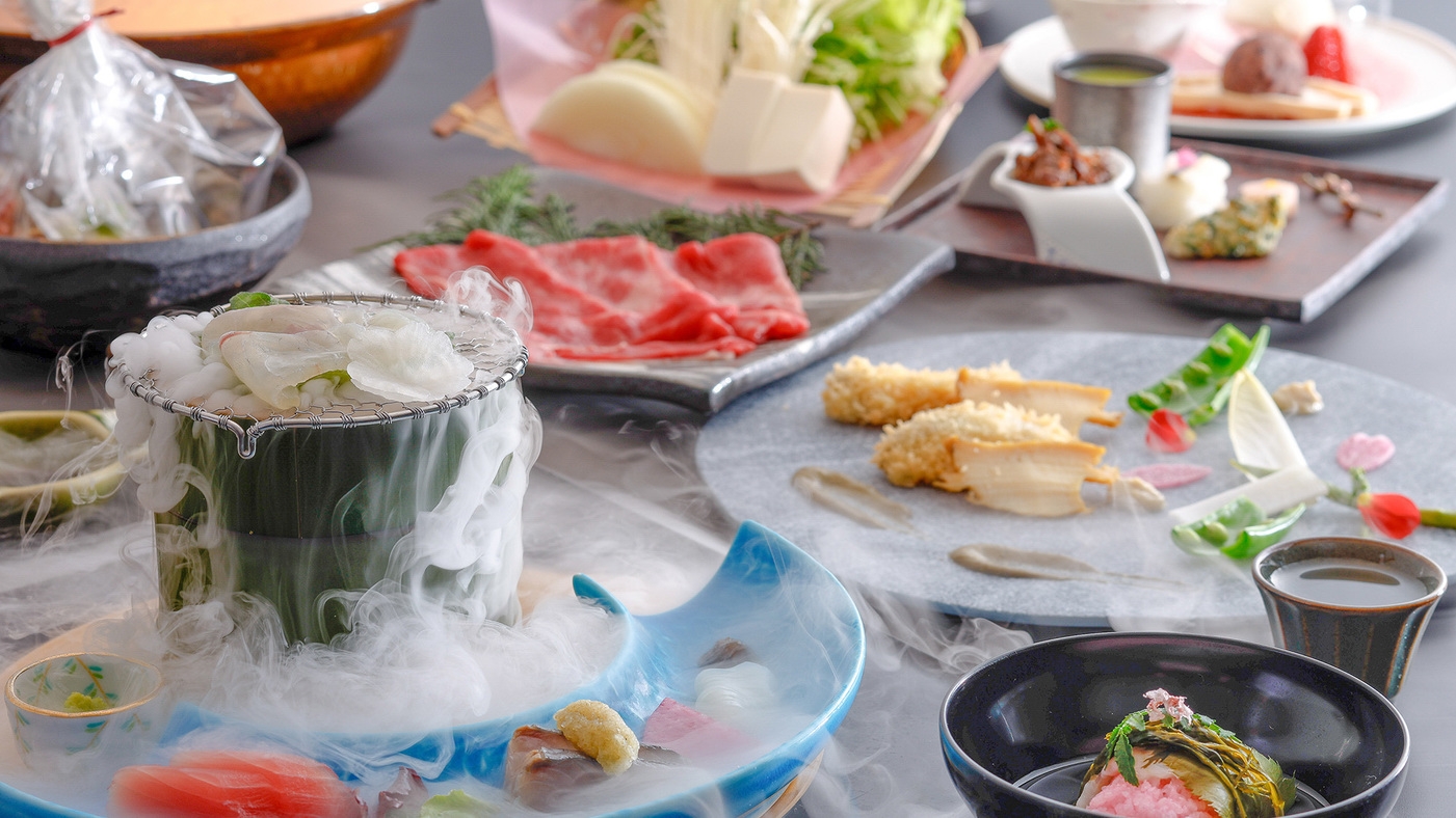 【四季】風と香りに誘われ行く旅路。演出を愉しみ旬食材を味わう創作料理●Siki 季節の佳肴［HX］