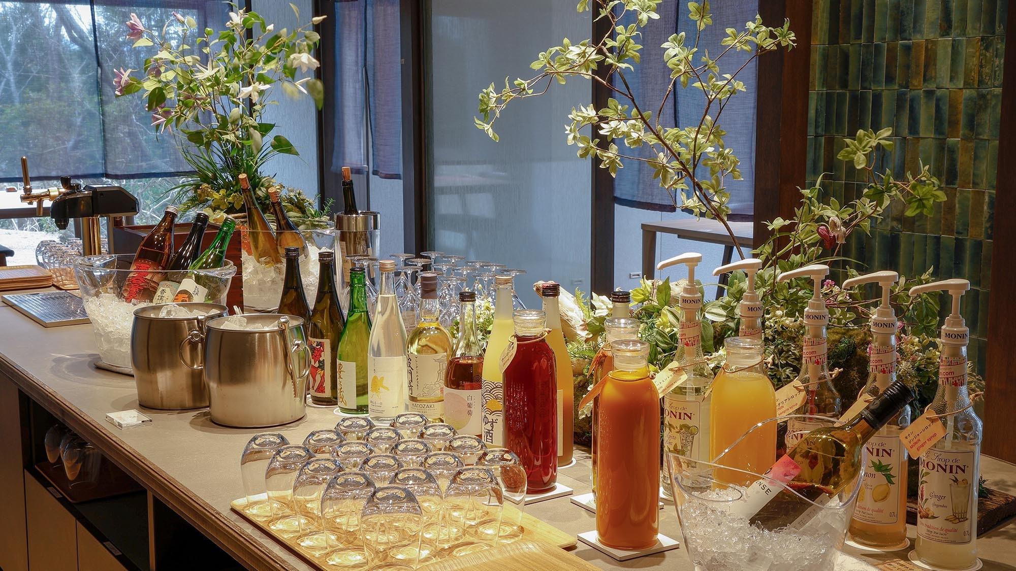 【美味少量】・直前予約も・量少な目で私にぴたり。ゆったり嗜む会話とお酒と冬旬味●蟹会席［F2］