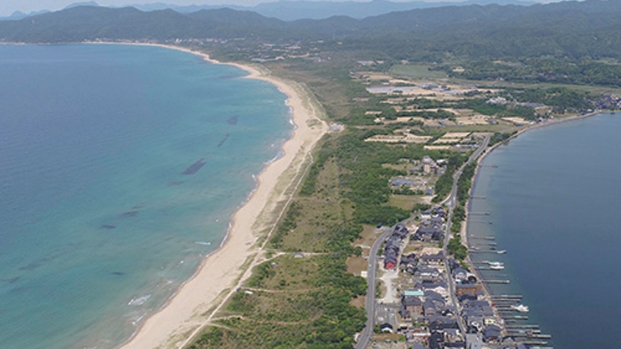 【小天橋海水浴場】約8キロにわたり続くロングビーチ（当館より車で約15分）