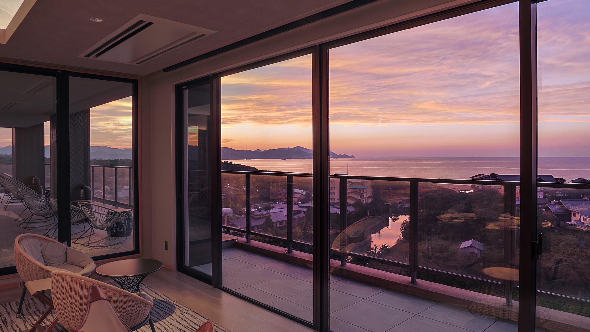 【ラウンジテラス碧－AO－】