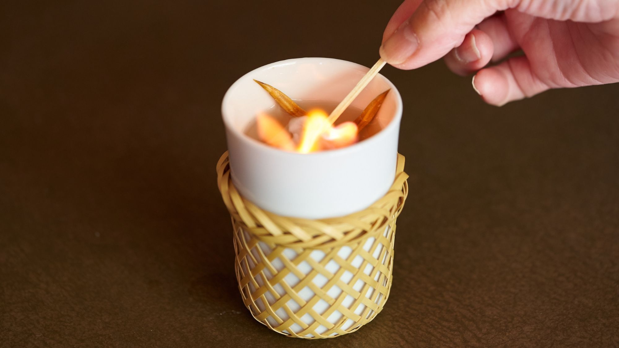 【冬さき楽30】日本海の冬の旬、活松葉蟹と銘牛、そしてこだわりの一皿を愉しむ蟹会席【AG】