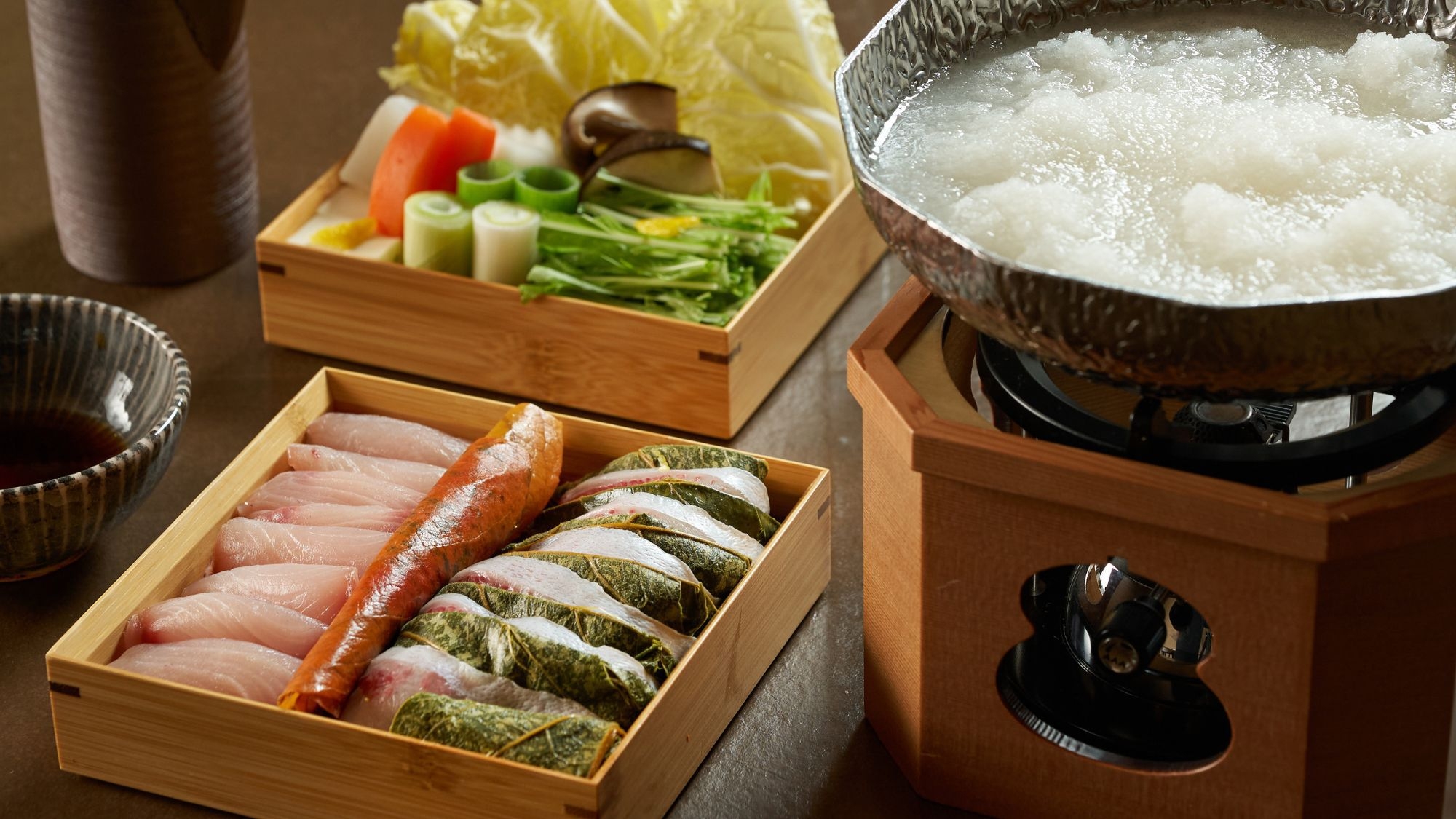 【新春特別】冬の荒波に磨かれし海の京料理。 新たな年を寿ぐ寒の恵み — 伊根鰤、蟹、旬野菜【AW】