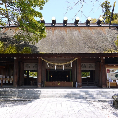 【元伊勢籠神社】天橋立を望む場所に鎮座し、丹後一宮として有名なパワースポット（当館より車で約55分)