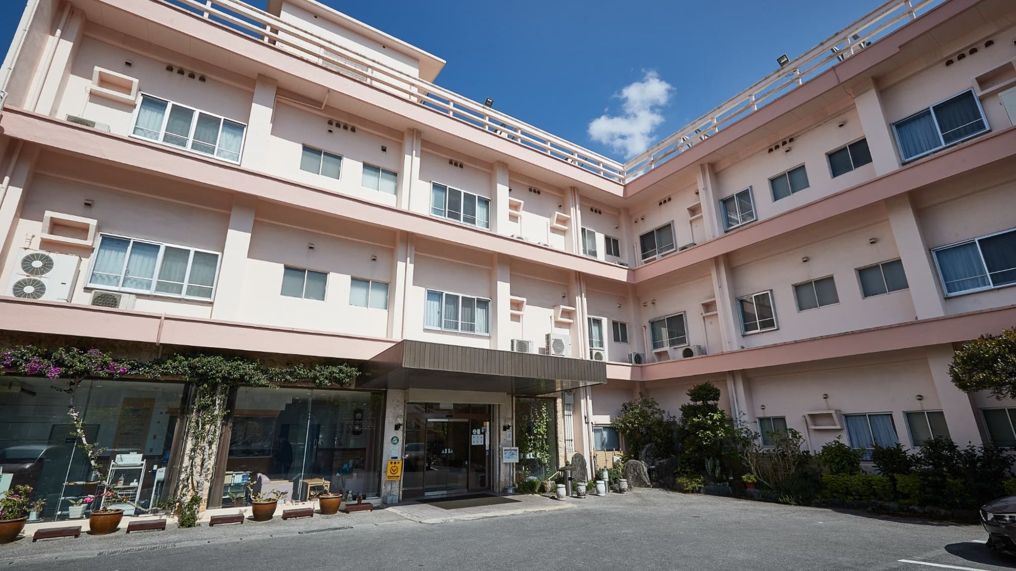 【ポイント10％】《素泊まり》沖縄サントリーアリーナ車で5分★沖縄市市街地より徒歩圏内♪