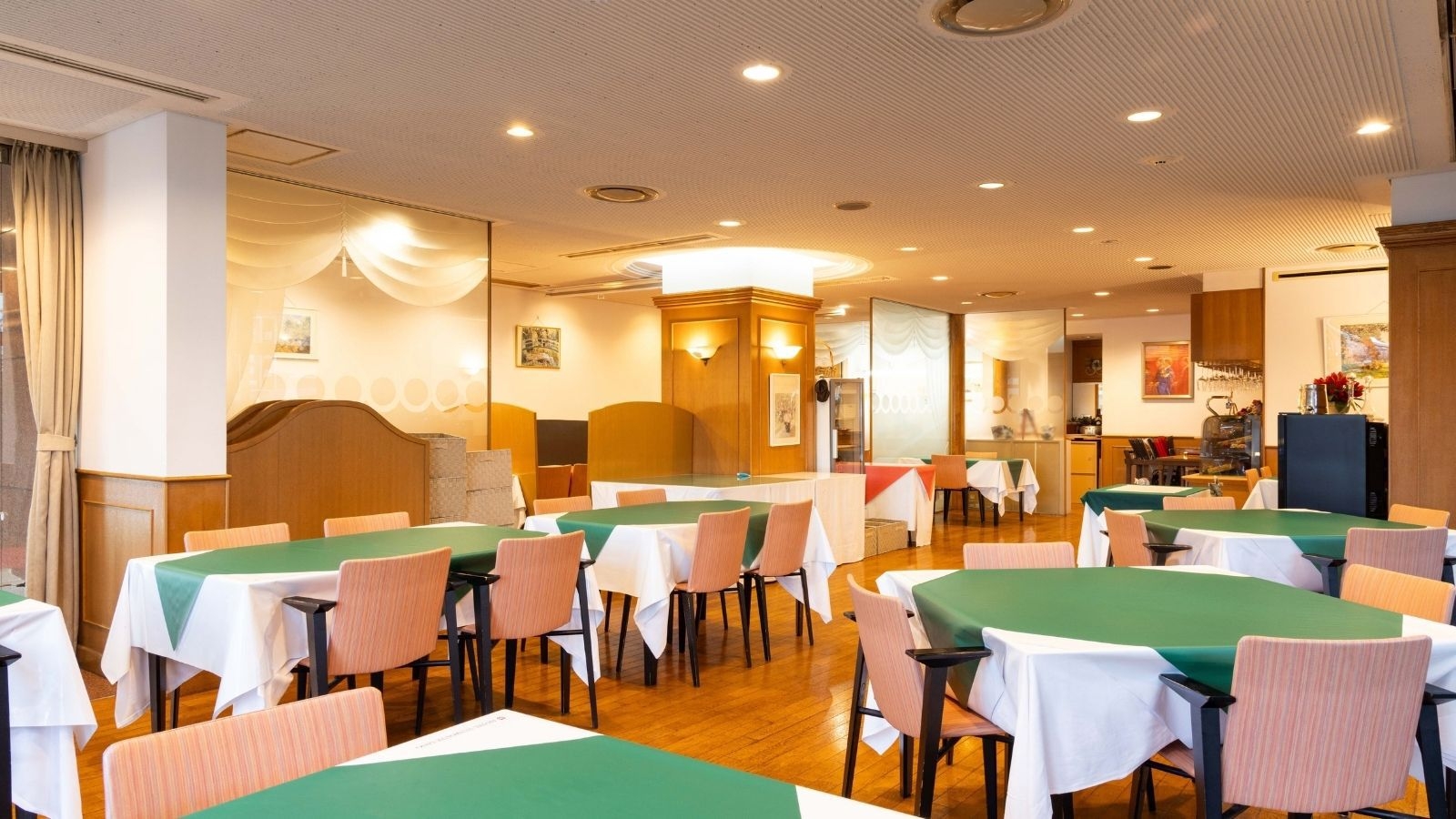 【22時以降イン｜朝食付】深夜のご宿泊に！今からでもお得に泊まれるミッドナイトステイ《駐車場無料》