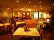 ร้านอาหารชั้น 1 “อาร์คาเดีย”