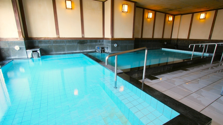 【大浴場】当館の天然温泉はpH値10の全国でも珍しい温泉です。