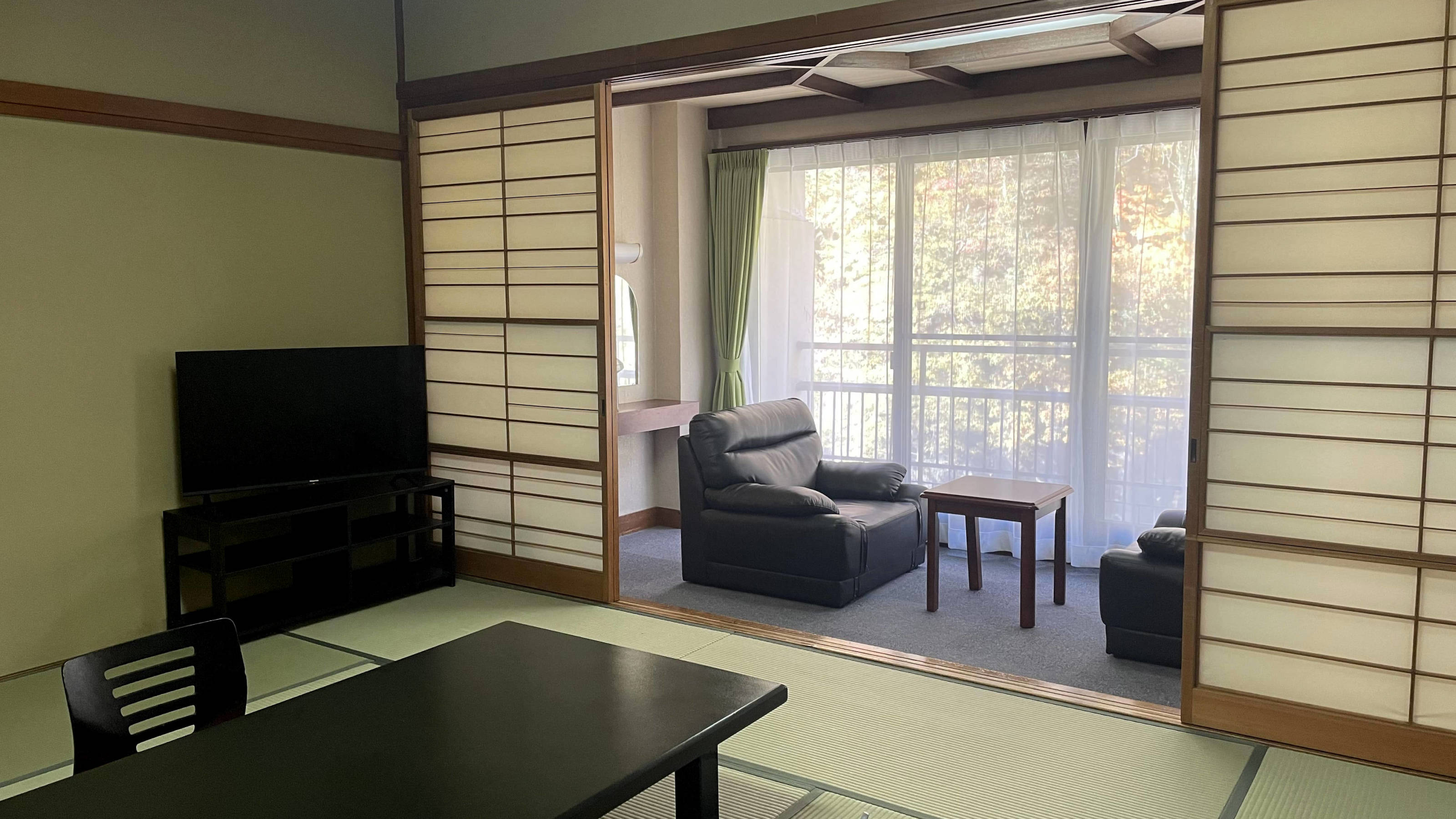 【柳の館・高層階川側】和室10畳