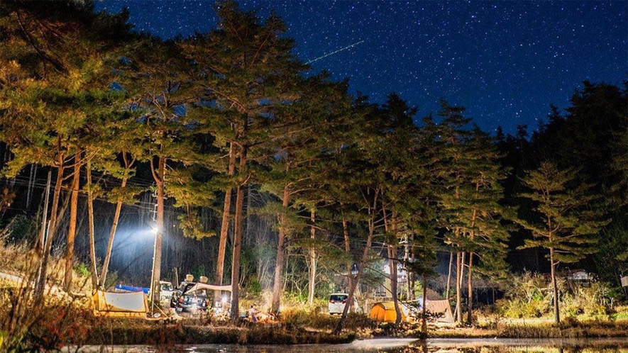*【おおぐて湖】キャンプ場を併設。新月の夜には頭上に広がる星空も圧巻です