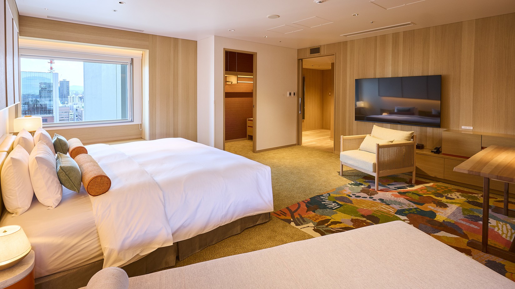 客室最上階【プラザフロア】プラザコーナーキング（スイートスタイル）62.8平米　＝禁煙＝