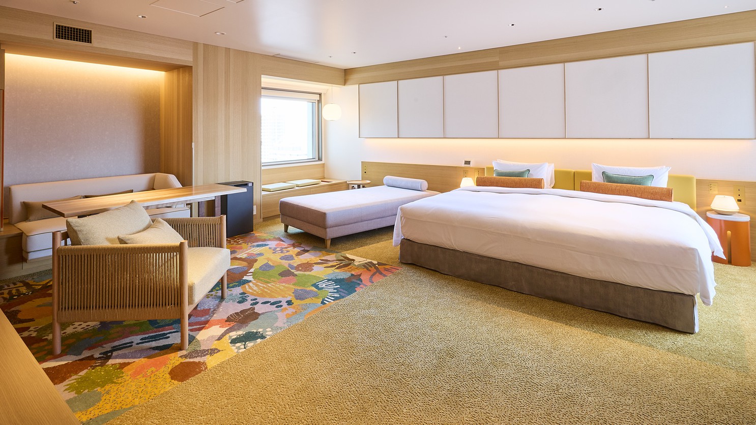 客室最上階【プラザフロア】プラザコーナーキング（スイートスタイル）62.8平米　＝禁煙＝