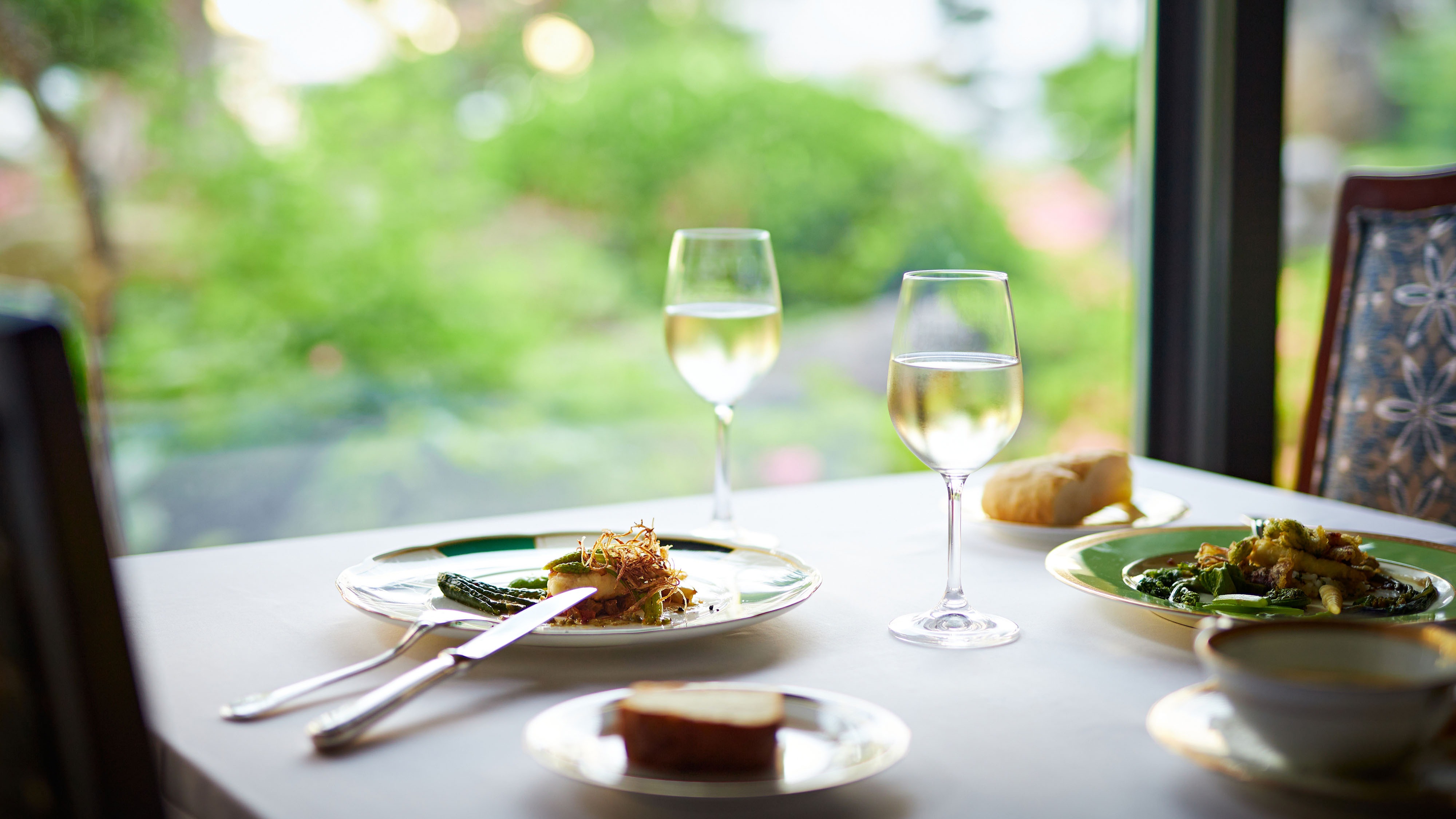 フレンチレストラン「ラピスラズリ」