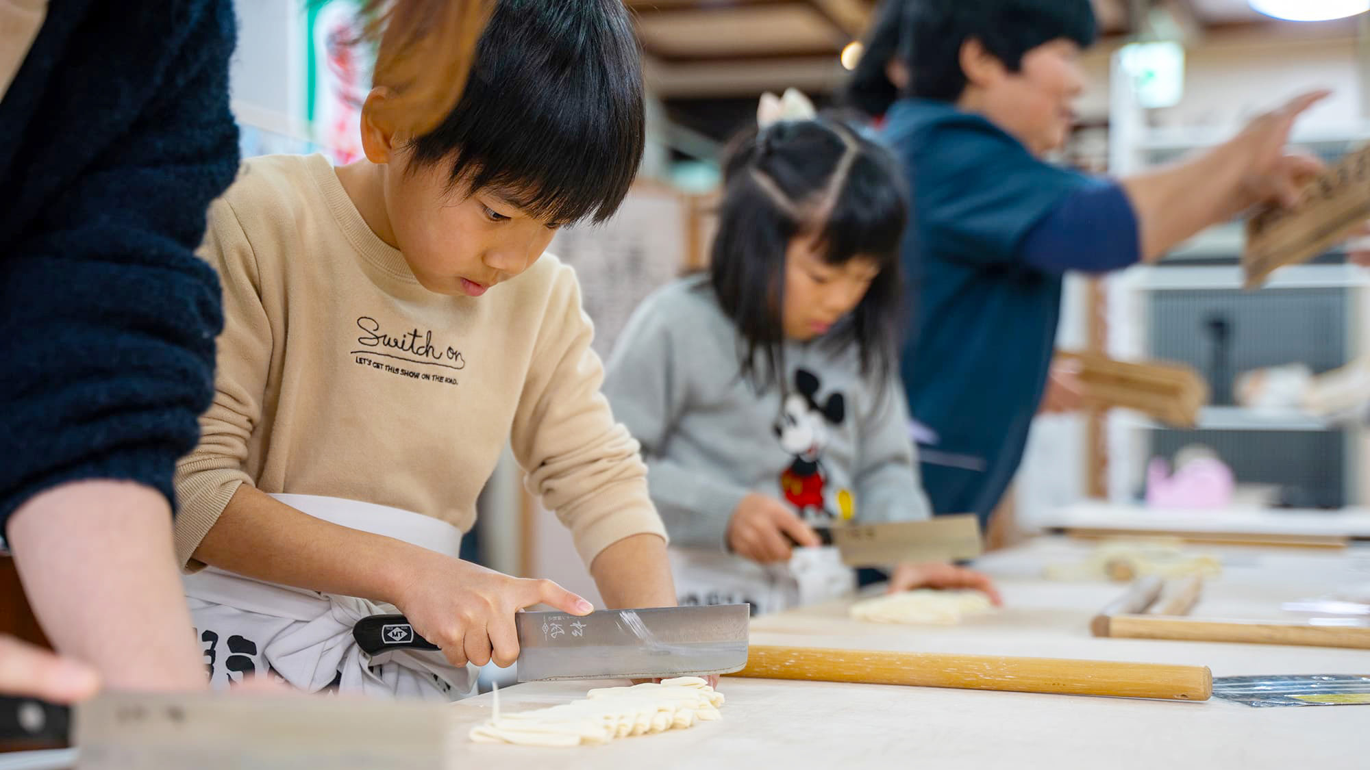 【夏休みファミリープラン】 本場讃岐うどんづくり体験プラン