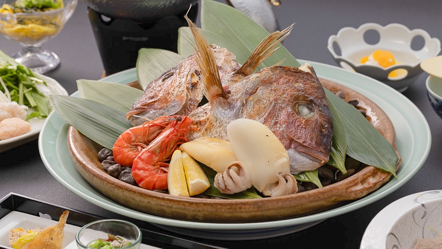 【夏休み×家族旅行応援】お子様特価＆プール利用券付★〜青海の膳