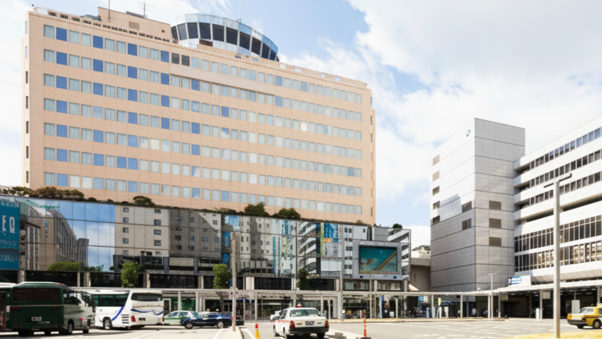 【素泊り】新春セール「駅近30秒」寒い冬の移動を短縮！快適な平日限定プラン