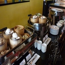 カフェモズ：タイ＆西洋料理・朝食ブッフェ