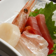 刺身盛り合わせ