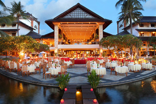 ザ・ポンド　レストラン