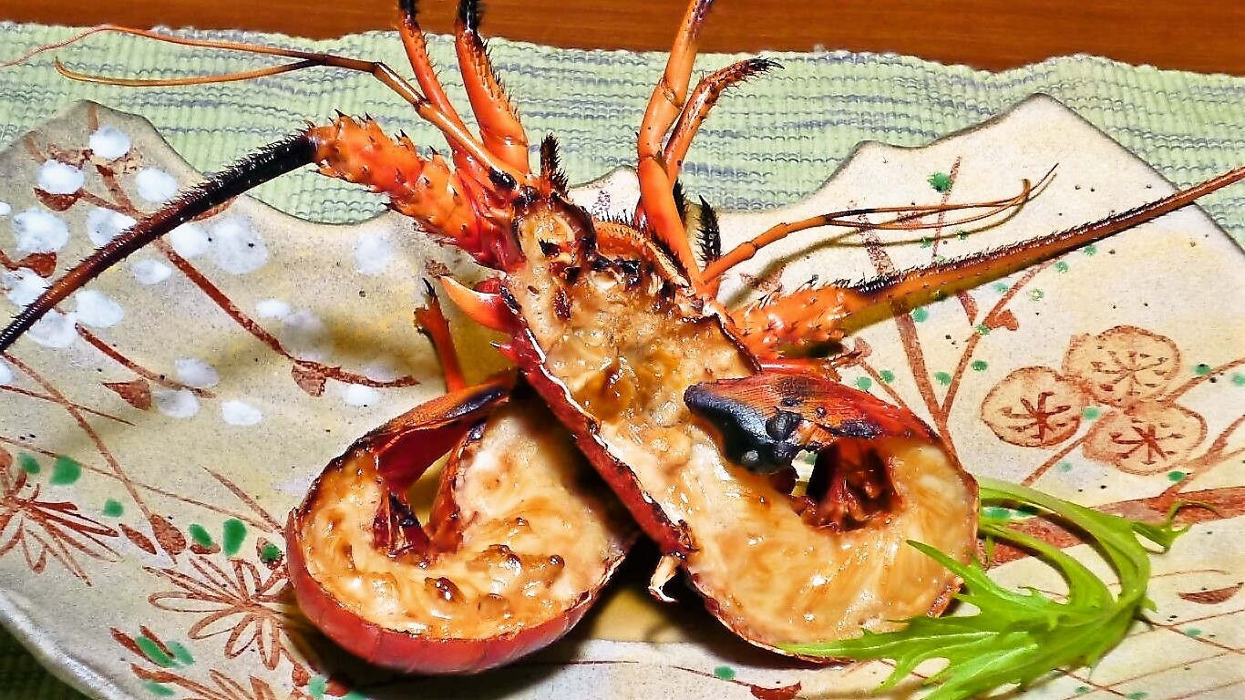 10月限定　南伊豆産「伊勢えび」お1人様に1本付き