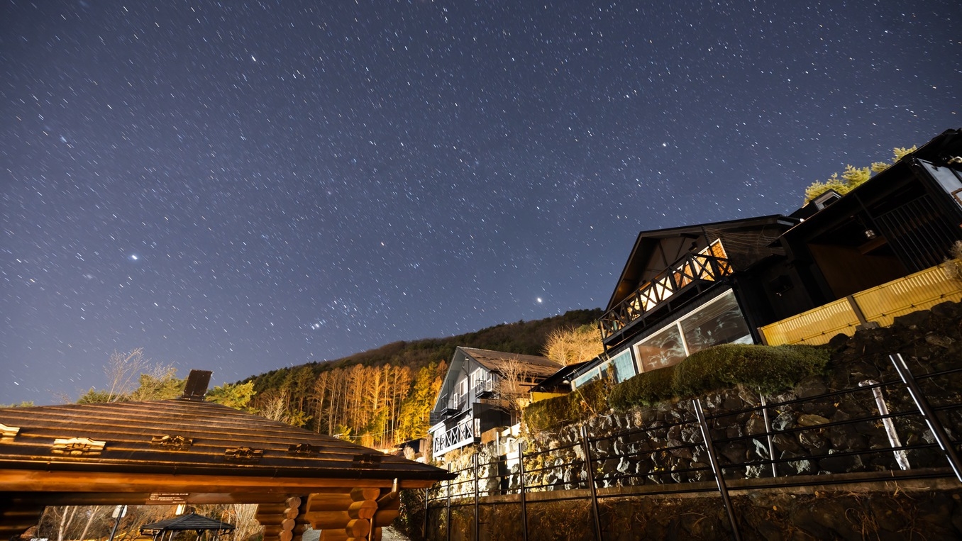 素泊まり〜18：00IN/10：00OUT【食材を持ち込んでBBQ】〜富士山・河口湖を望む別荘ライフ