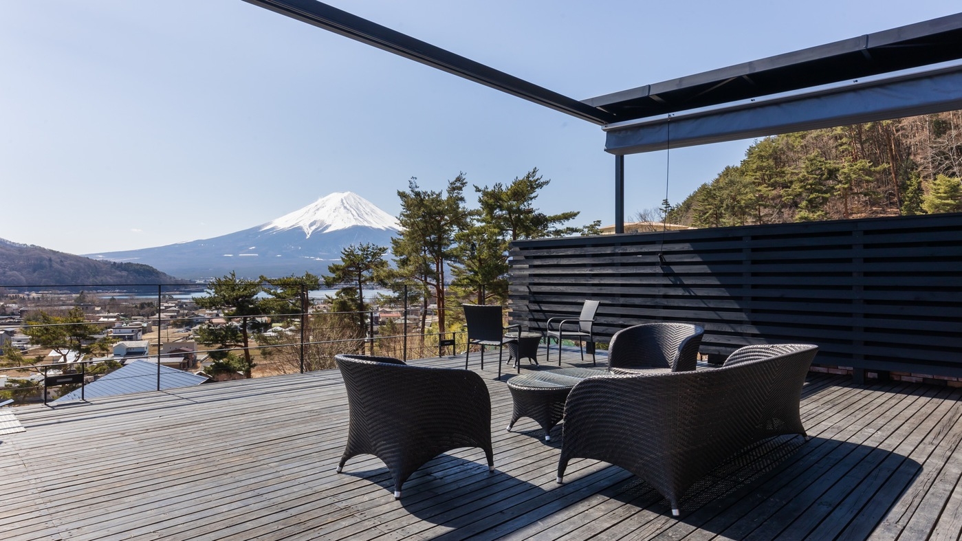 素泊まり【食材を持ち込んでプライベートBBQ】〜富士山・河口湖を望む別荘ライフ〜機材レンタルも可能