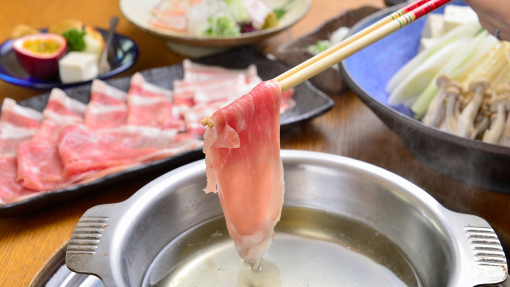 禁煙／2食付 “しゃぶしゃぶ紺” × “いつでも朝ごはん”