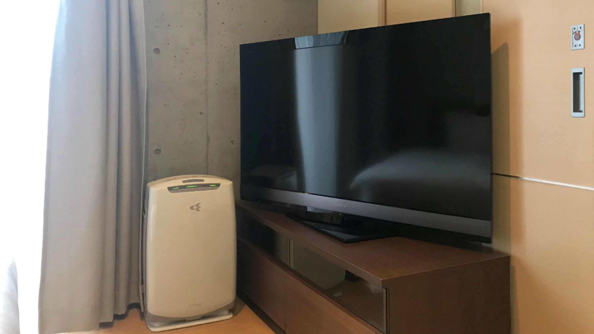 【本館/禁煙】コンフォートタイプ、デラックスタイプのお部屋には46インチTVを設置。