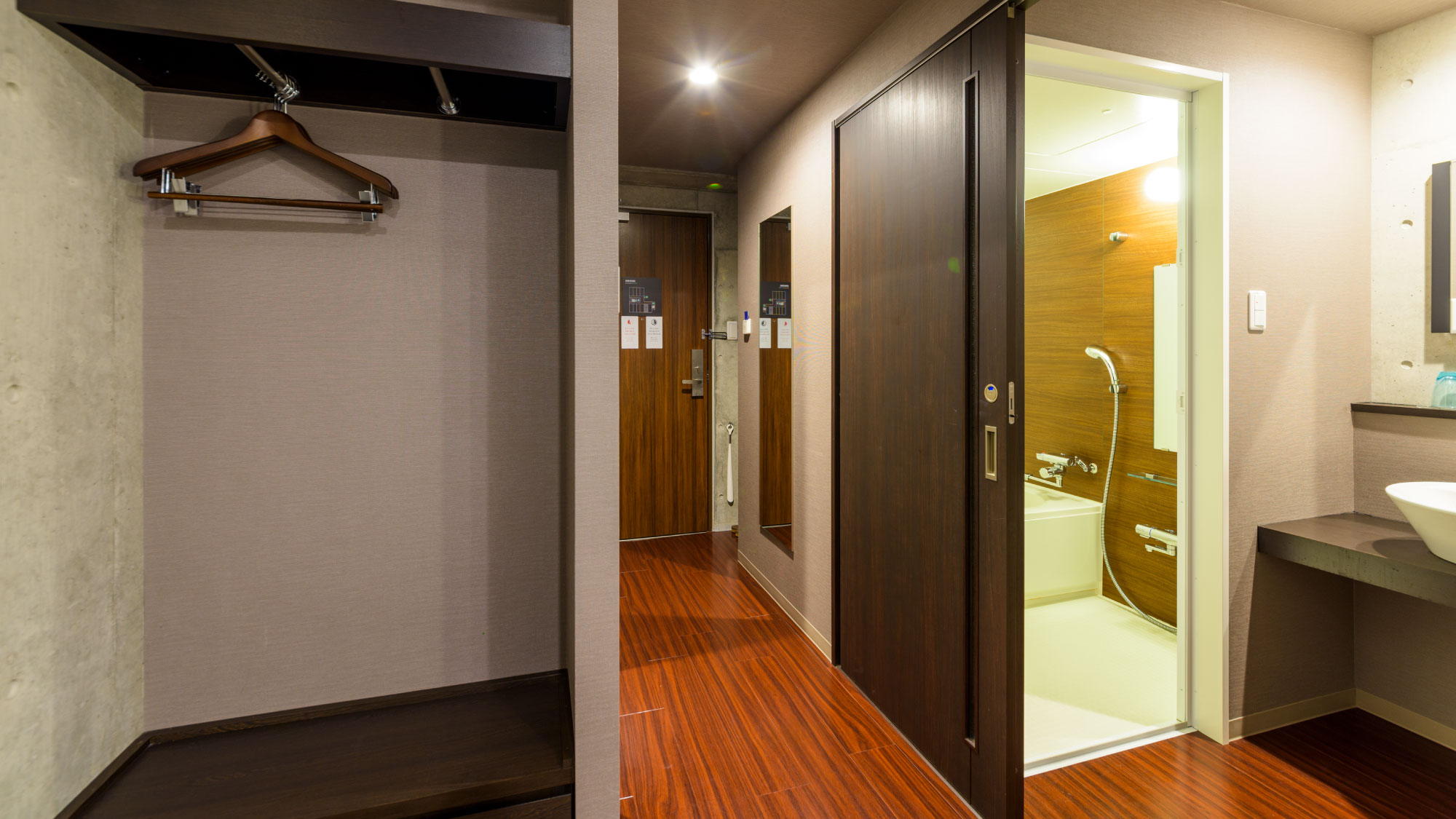 【新館／禁煙】キング