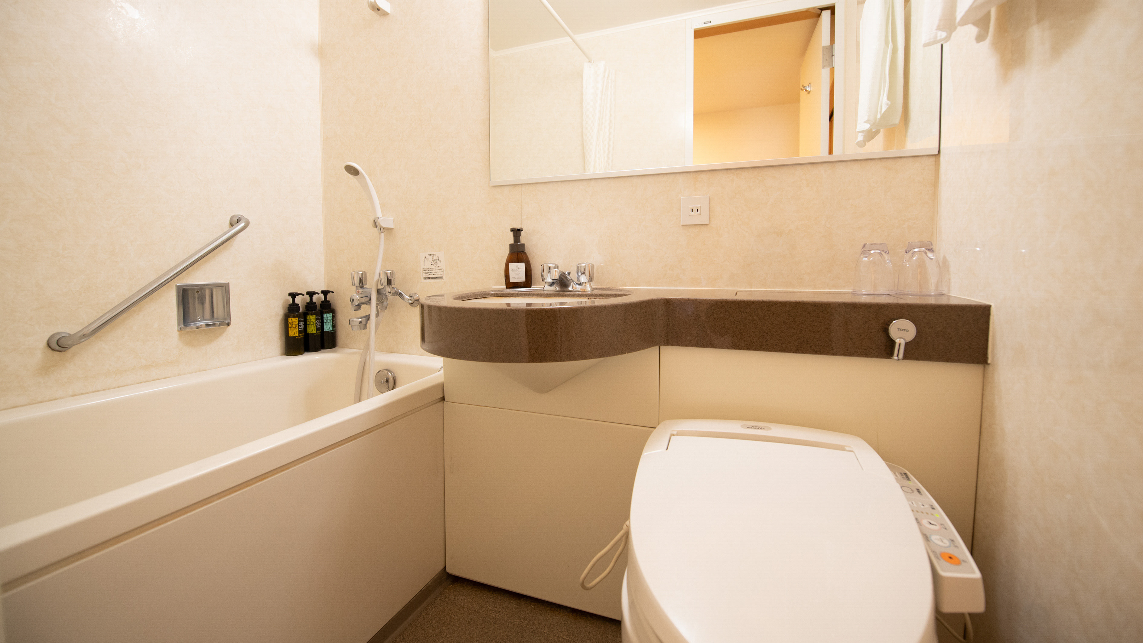 【富士山ビュー客室】和室ベッドルーム　25平米　禁煙