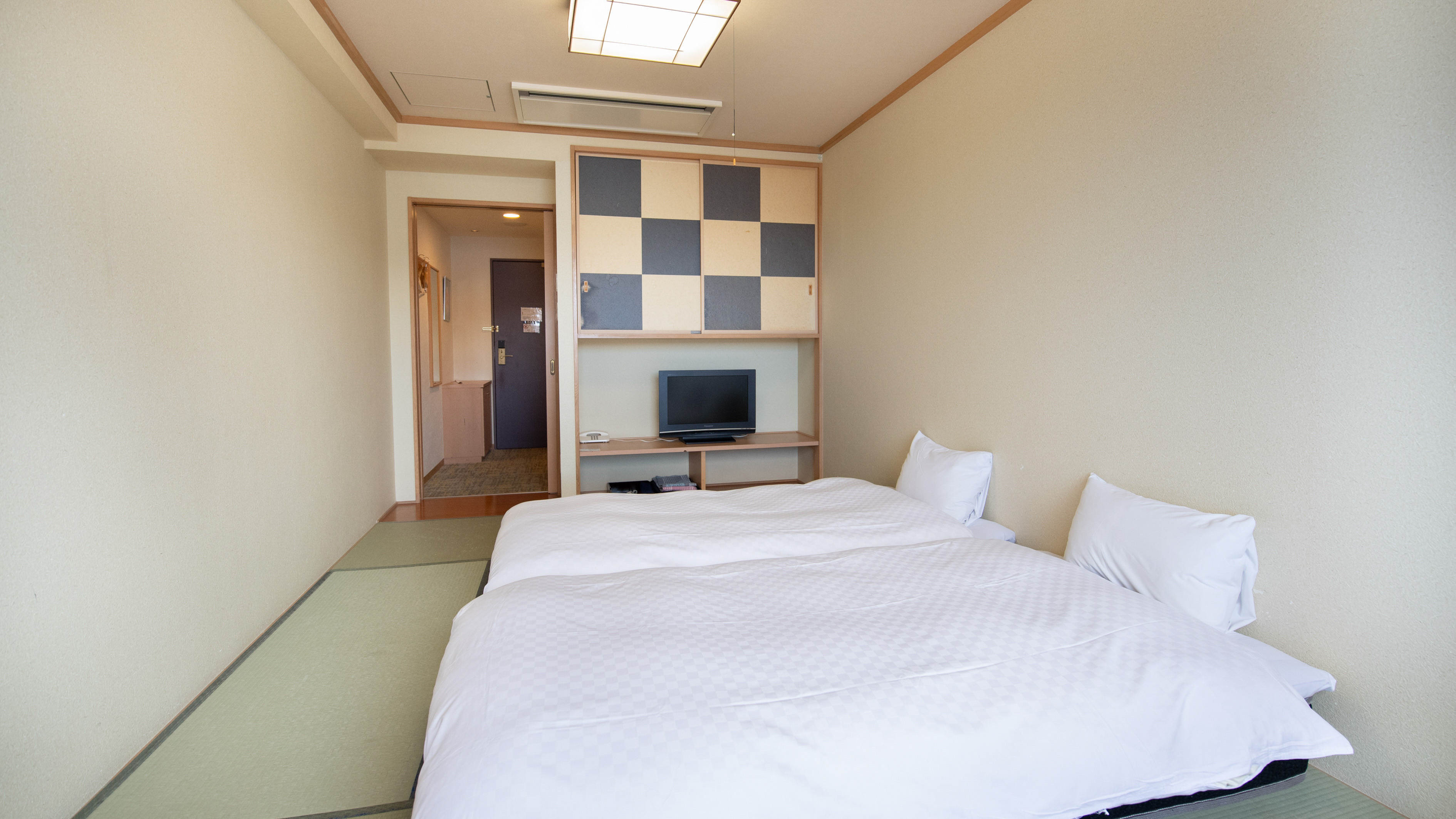 【山中湖ビュー客室】和室ベッドルーム　25平米　禁煙