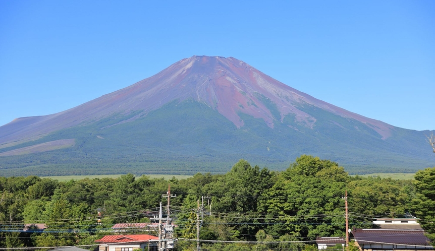 【富士山の絶景】晴れた日には富士山の裾野から雄大な景色がご覧いただけます