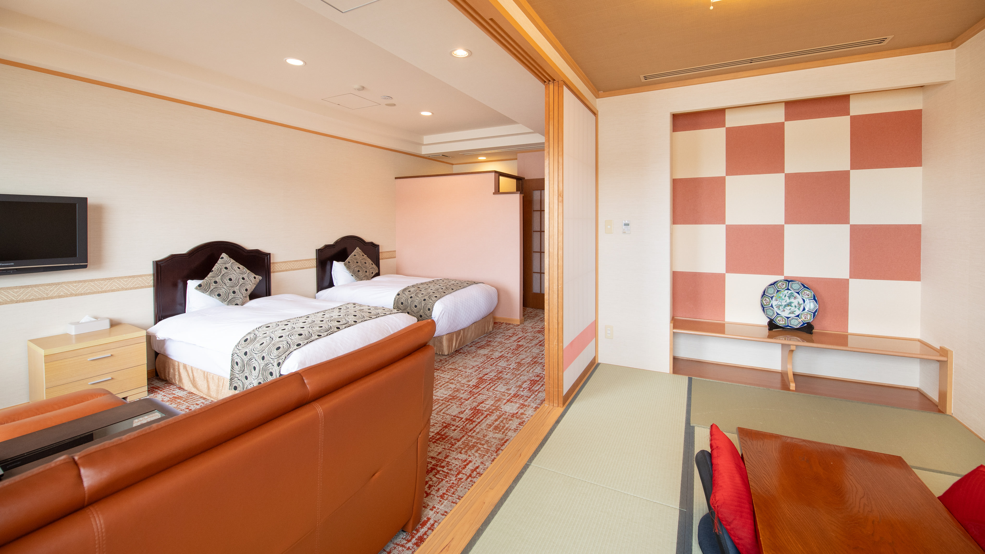 【山中湖ビュー客室】温泉風呂付スイートルーム50平米　禁煙