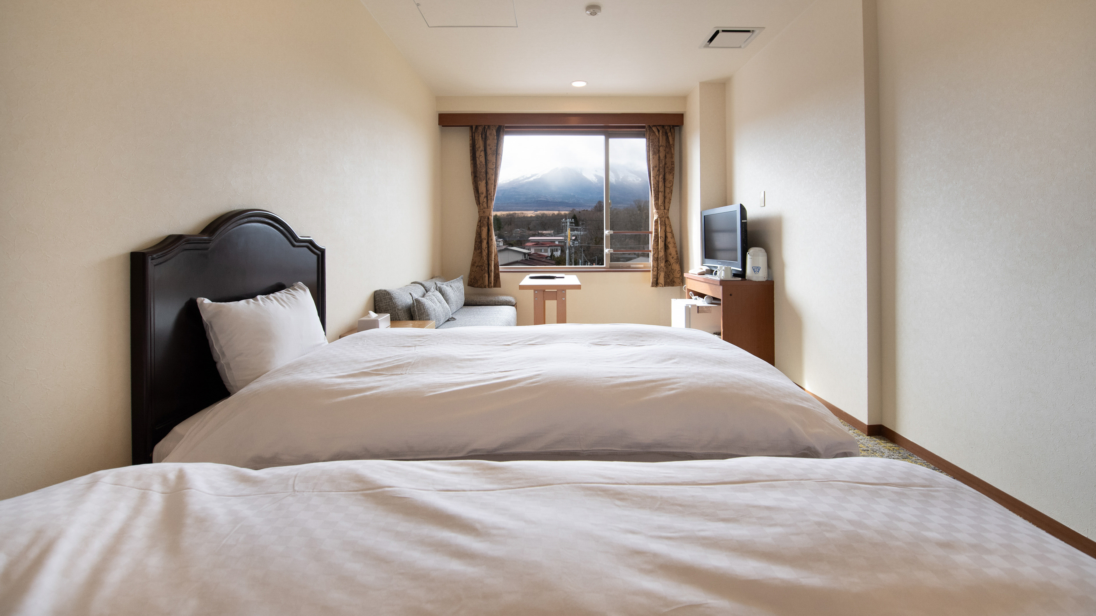 【富士山ビュー客室】スタンダード洋室21平米　禁煙