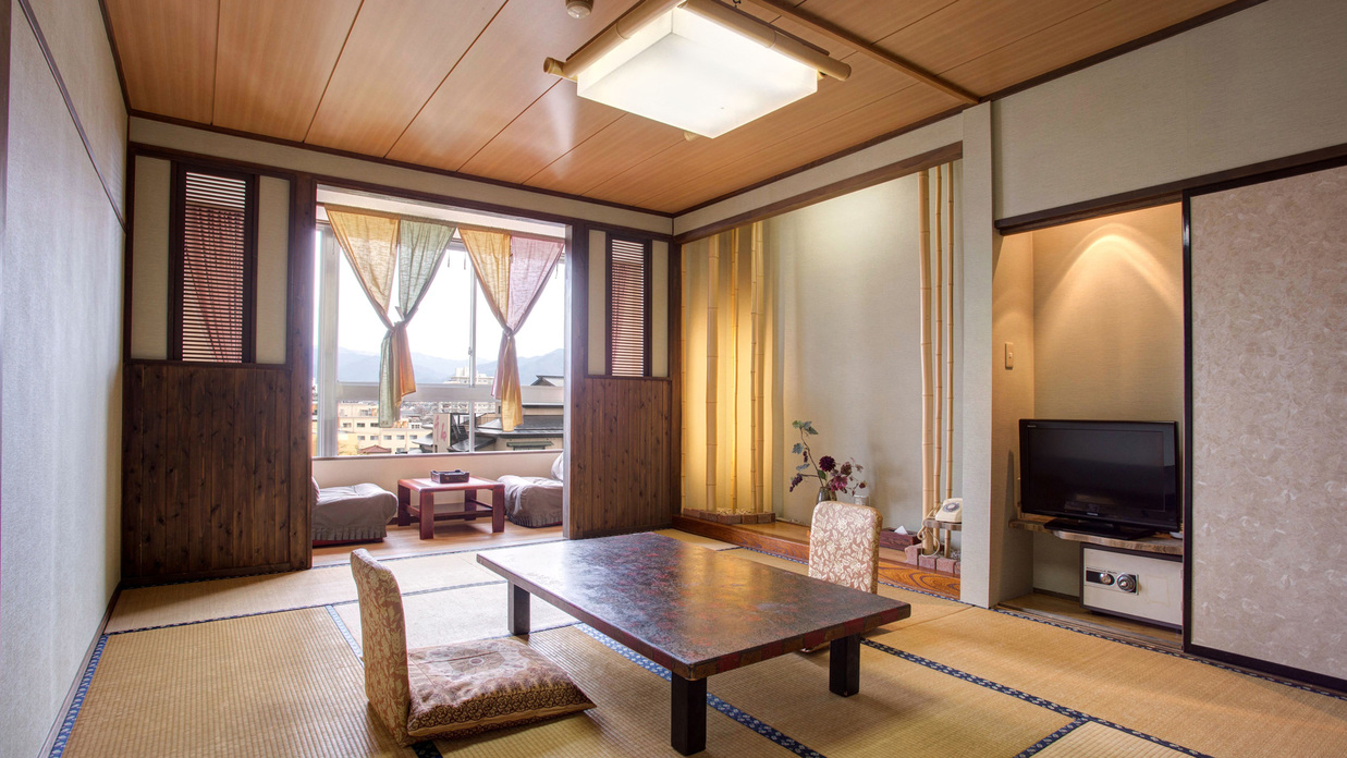 *【デザイン和室10.5畳（一例）】256号室のお部屋。ごゆっくりお寛ぎくださいませ。