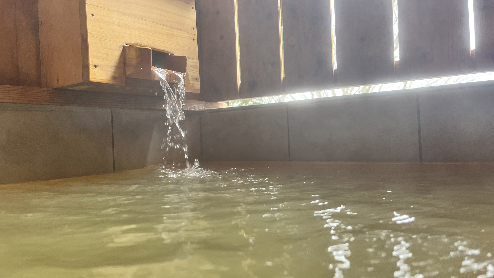 【たちばな】源泉かけ流しの専用温泉