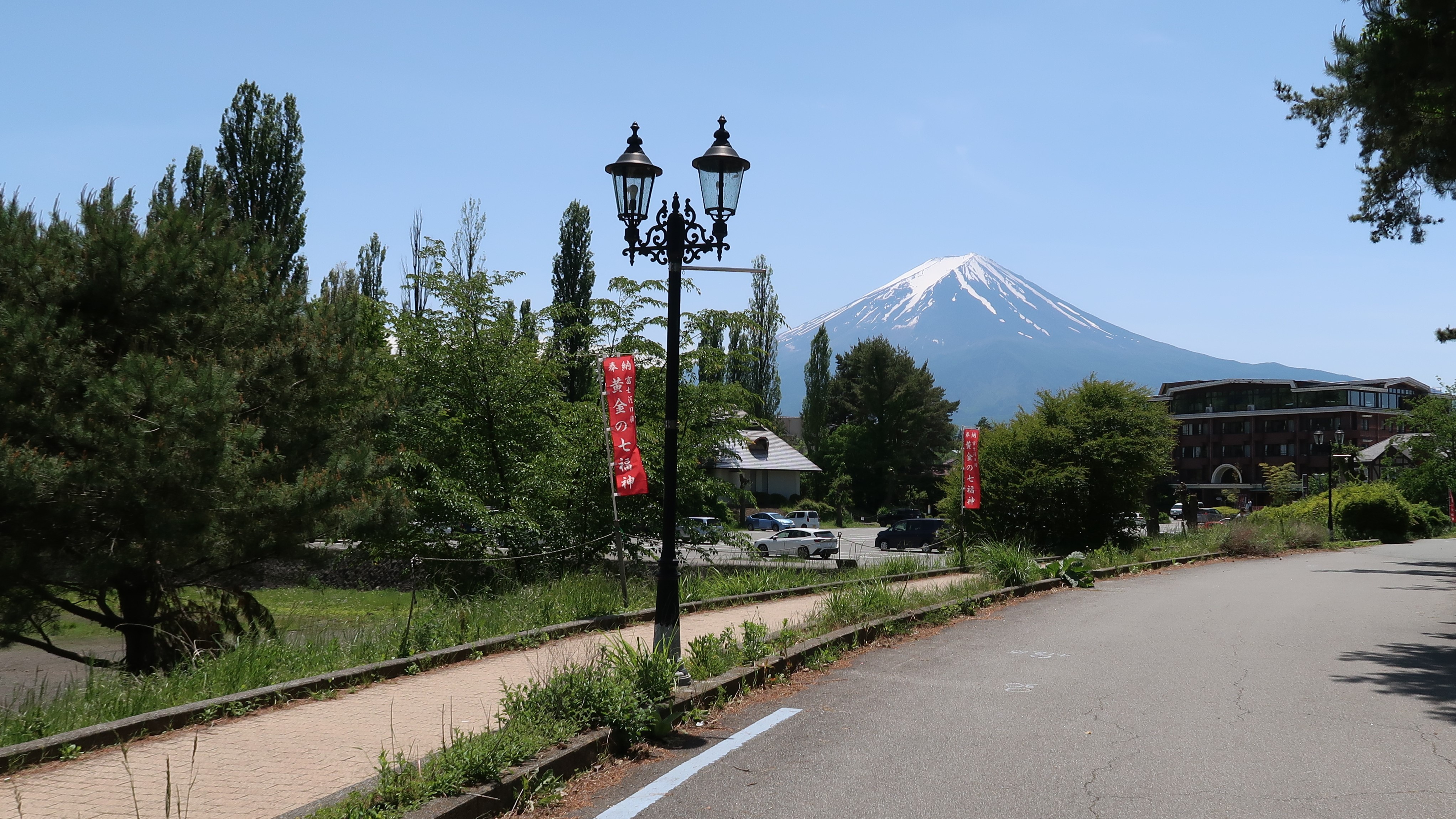 河口湖大橋から大池公園に戻る途中に見える富士山
